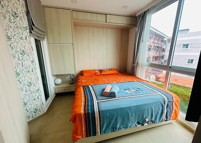 Pattaya Center Luxurious Garden Apartment 2
